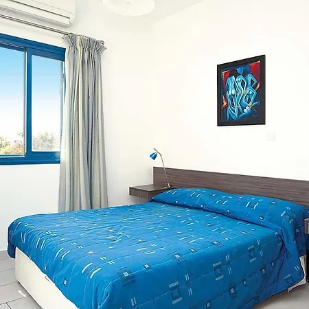 Luxury Coral Bay - Coral Olympus Artemis - 4 Bedroom - Private Swimming Pool - Location Peyia