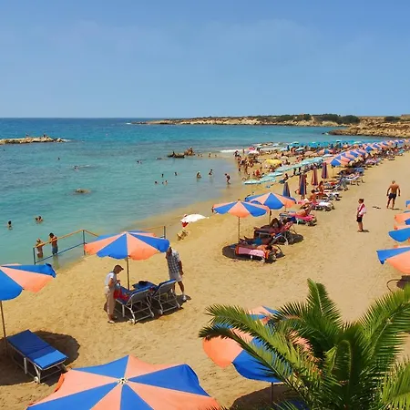 Villa Luxury Coral Bay - Coral Olympus Artemis - 4 Bedroom - Private Swimming Pool - Location